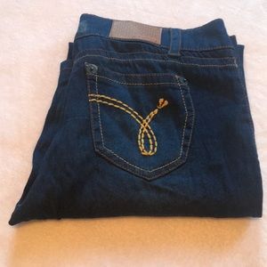 NWOT distressed jeans